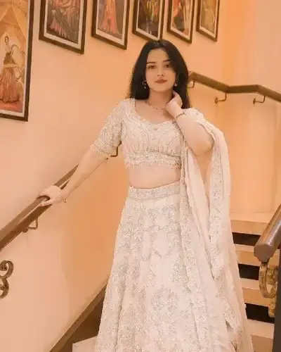 Escort Model Town