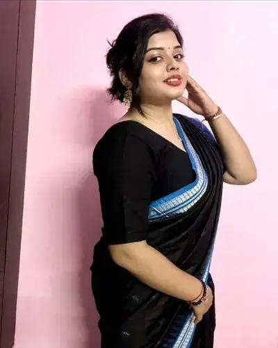 Call Girl in Model Town