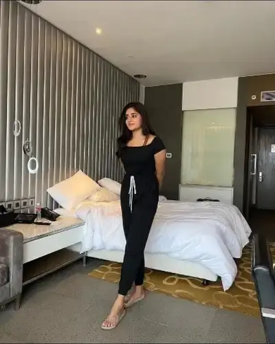 Call Girls Service in Model Town